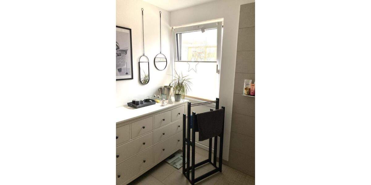 Große 4,5-Raum-Wohnung mit Dachterrasse 4 zimmer