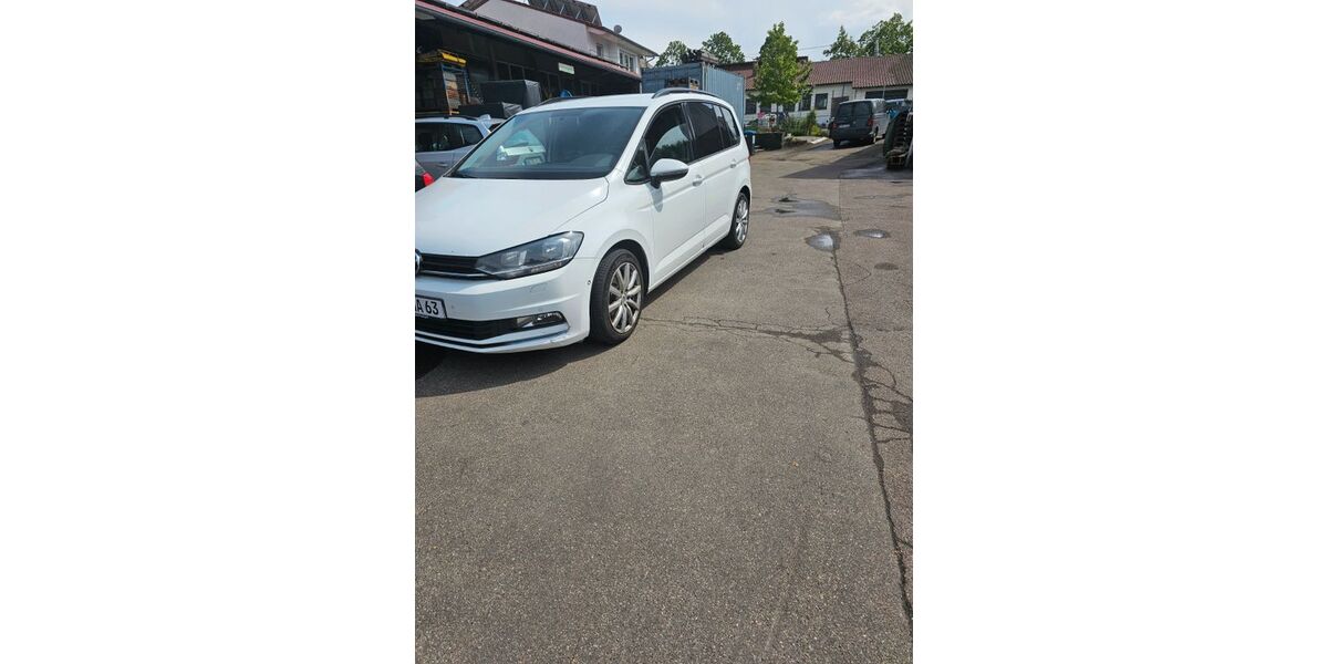 VW Touran 471.000 km 6.950 &euro; Backnang 71522