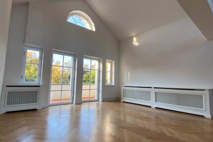 Luxuriöses Wohnen in den Baumkronen Kleinmachnows 4 zimmer