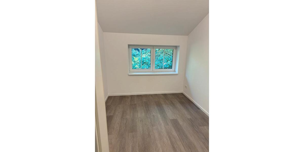 Dachgeschoßwohnung Grönwohld - 2 Zimmer, 32 m&sup2;, 608&euro; | Angebot:25190937