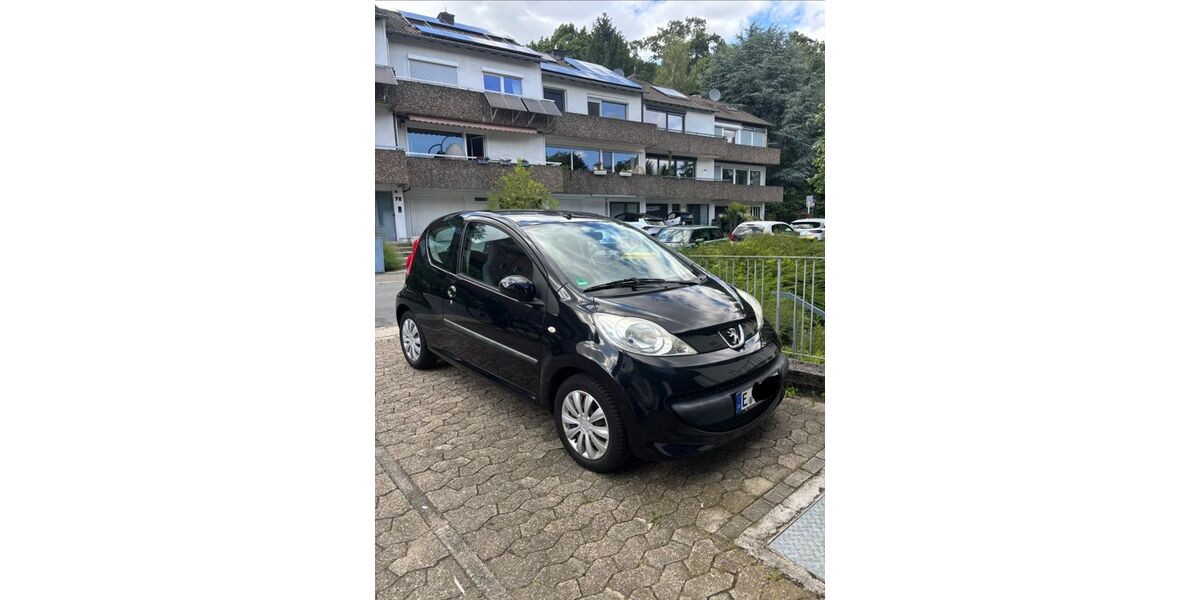 Peugeot 107 64.000 km 2.800 &euro; Essen 45133