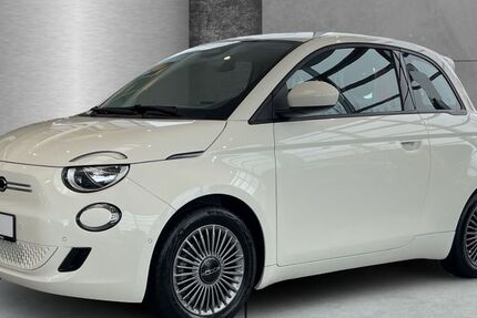 Fiat 500e 11.700 km 25.490 &euro; Ahrensburg 22926