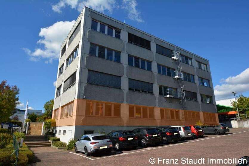 Büro in Hösbach 2.134 € 350 m²