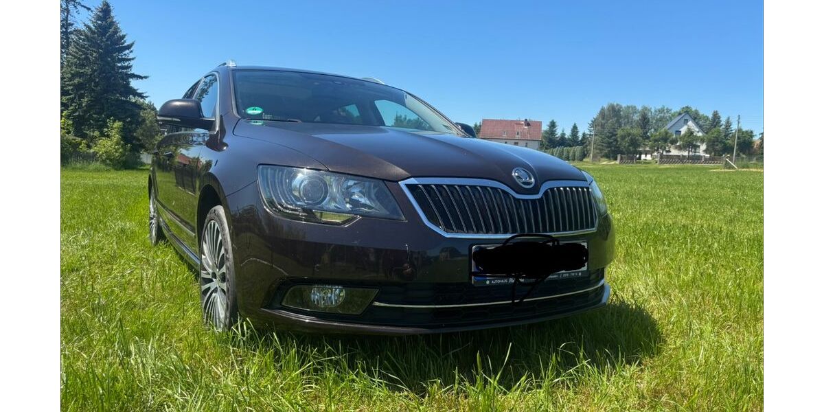 Skoda Superb 183.000 km 11.900 &euro; Langenbernsdorf 08428