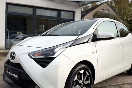 Toyota Aygo (X) 96.000 km 8.444 € Hannover 30455