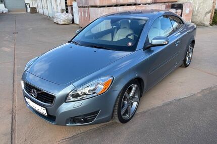 Volvo C70 64.000 km 21.750 &euro; Hainburg 63512