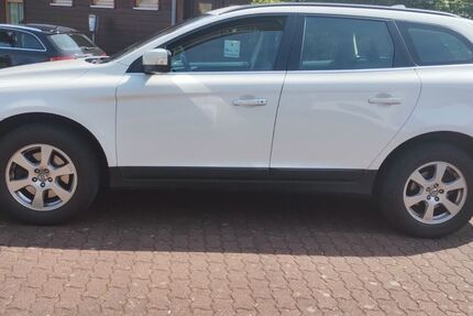 Volvo XC60 325.000 km 5.500 &euro; Rietberg of 33397