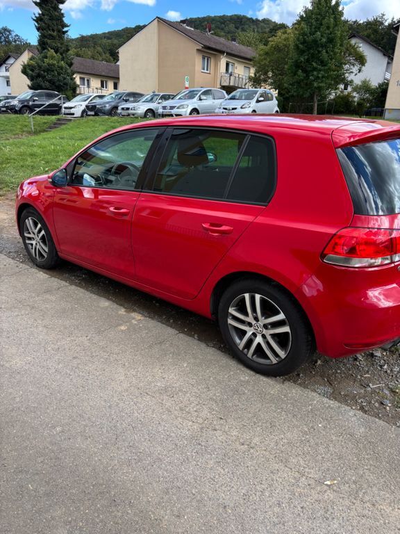 VW Golf 160.000 km 4.999 € Schieder 32816