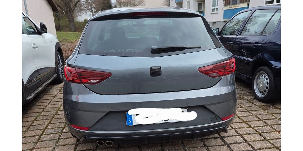 Seat Leon 123.500 km 16.950 &euro; Braunschweig 38126