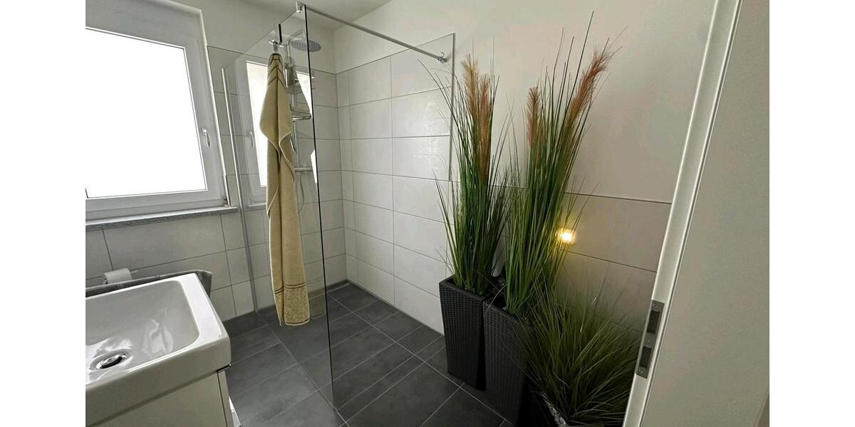 Erdgeschoßwohnung Weiden in der Oberpfalz - 2 Zimmer, 66 m&sup2;, 680&euro; | Angebot:26396914