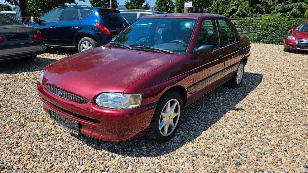 Ford Escort 86.900 km 890 € Rüdersdorf OT Tasdorf 15562