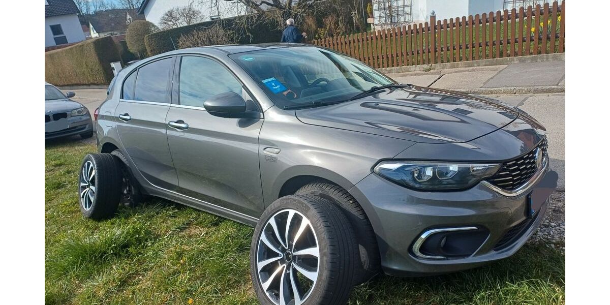 Fiat Tipo 63.000 km 10.600 &euro; Landshut 84034
