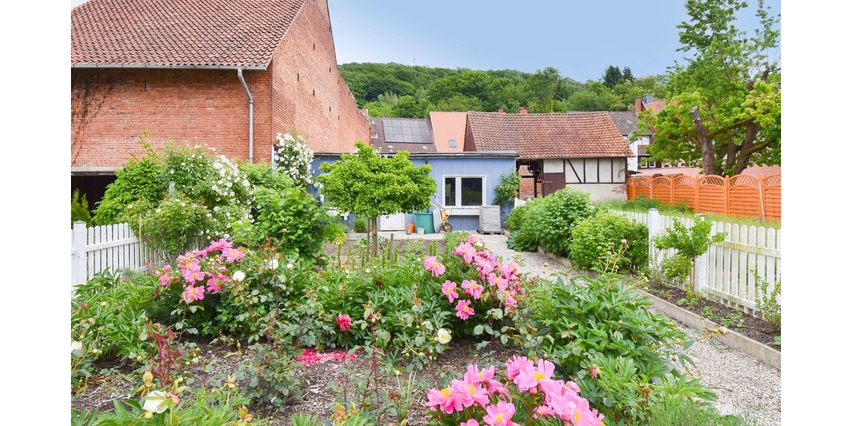 Historisches Reihenhaus mit PV-Anlage!!! - Reihenmittelhaus Bad Salzdetfurth | Angebot:26336858