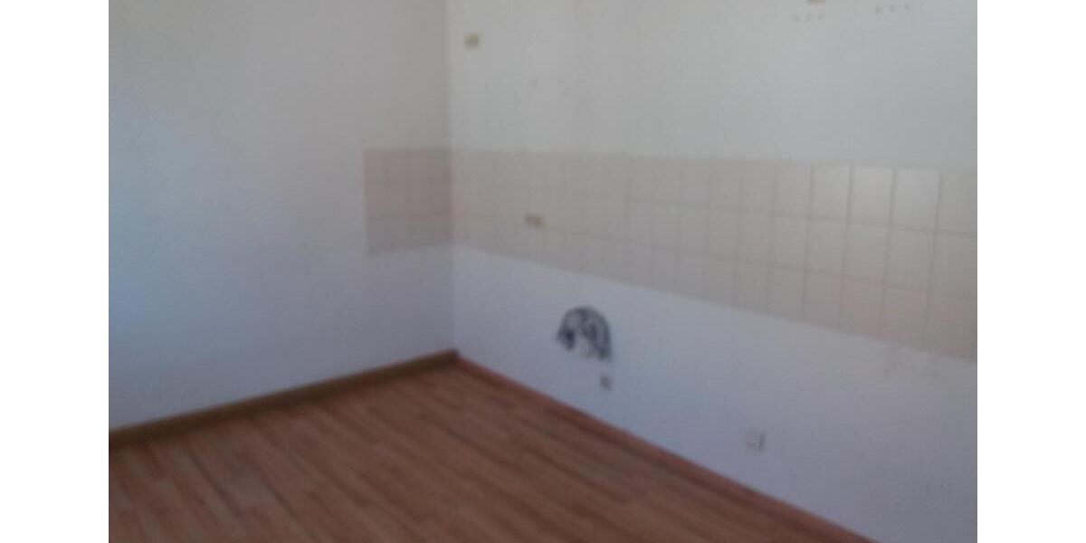 Etagenwohnung Döbeln - 3 Zimmer, 70 m&sup2;, 380&euro; | Angebot:26674393