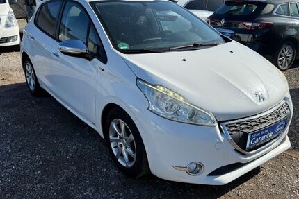 Peugeot 208 180.000 km 5.000 &euro; Ettenheim 77955