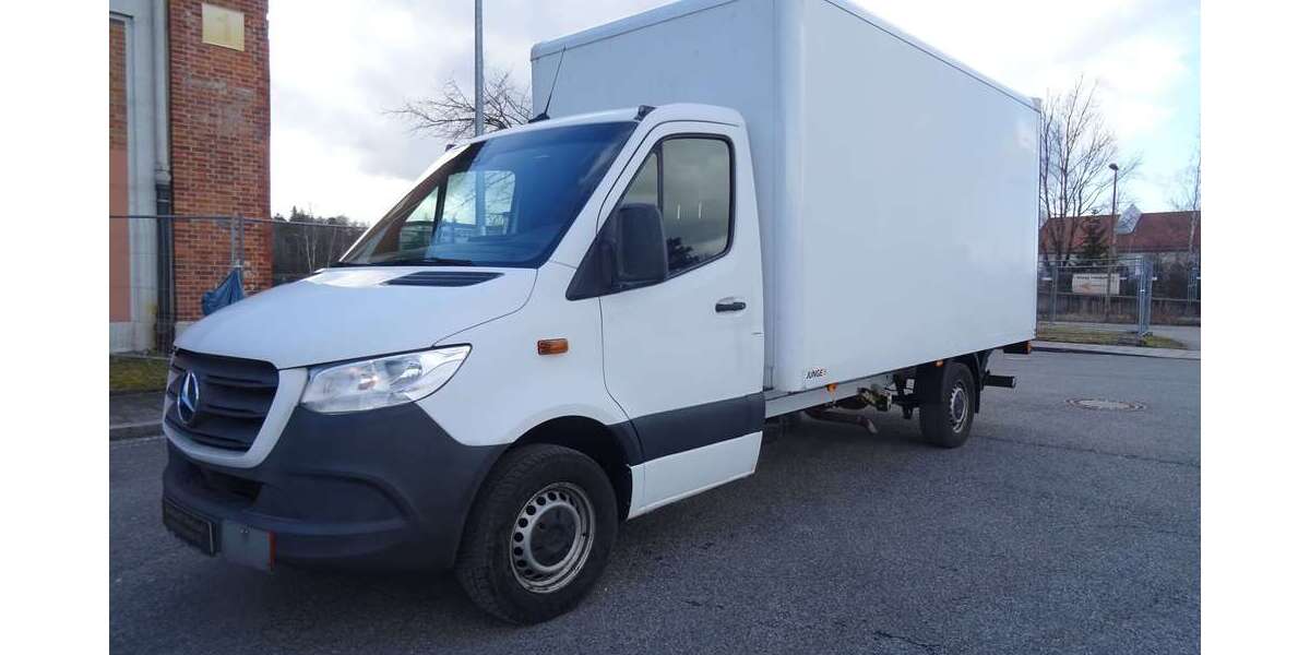 Mercedes-Benz Sprinter 186.000 km 22.950 &euro; München 81249
