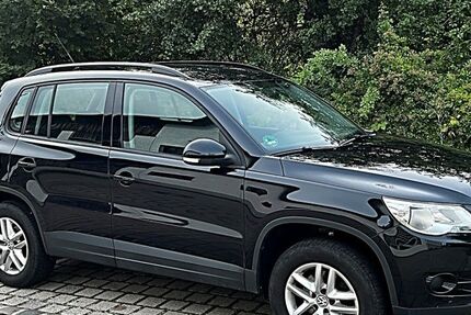 VW Tiguan 146.180 km 5.900 &euro; Fahrenzhausen 85777