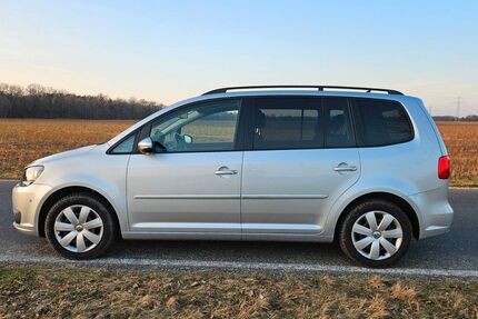 VW Touran 234.000 km 5.140 &euro; Radibor 02627