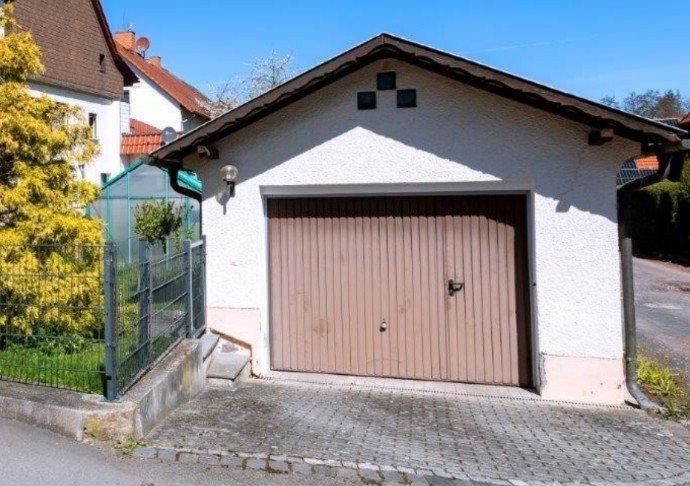 Einfamilienhaus Bad Salzungen - 7 Zimmer, 145 m&sup2;, 290.000&euro; | Angebot:26543137
