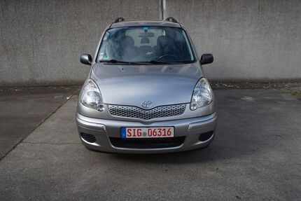 Toyota Yaris 244.345 km 2.699 &euro; Bad Saulgau 88348