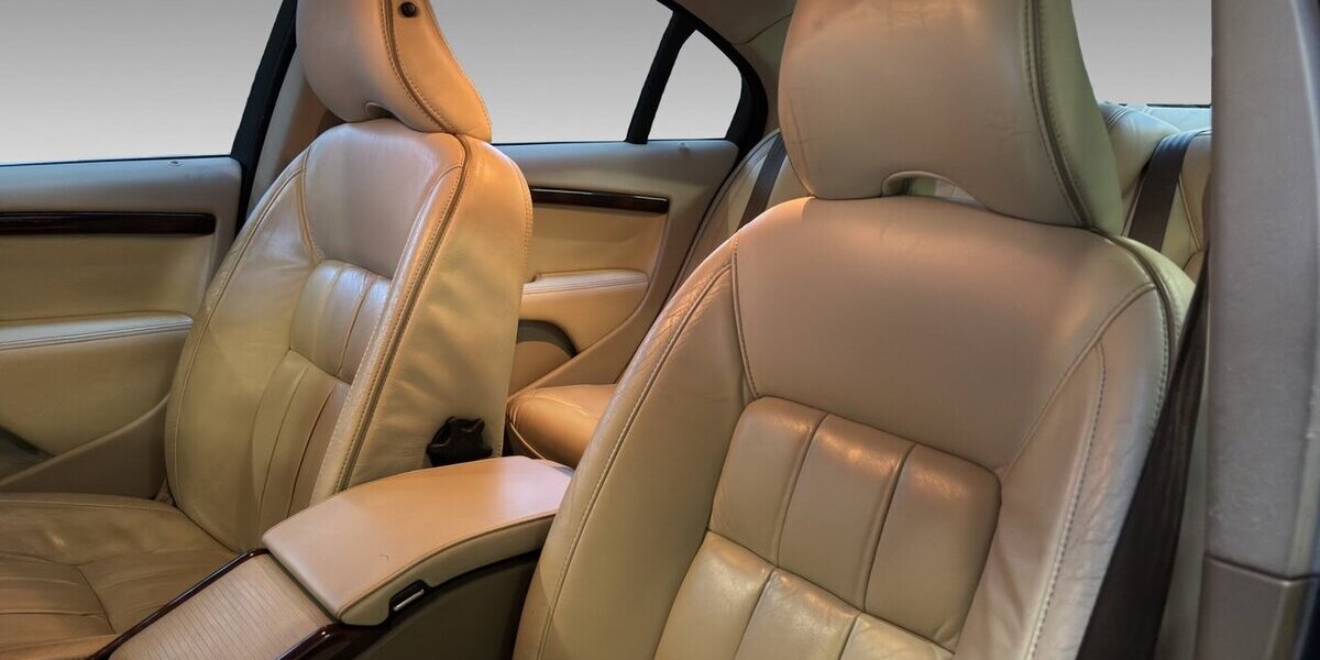 Volvo S80 3.2 Executive Autom Leder StdHz Memory Glasdac 329.081 km 6.200 &euro; Wuppertal 42327