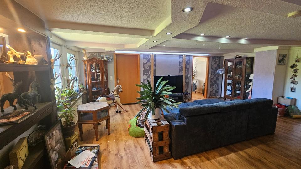 Erdgeschoßwohnung Iserlohn Sümmern - 5 Zimmer, 130 m&sup2;, 600&euro; | Angebot:26414563