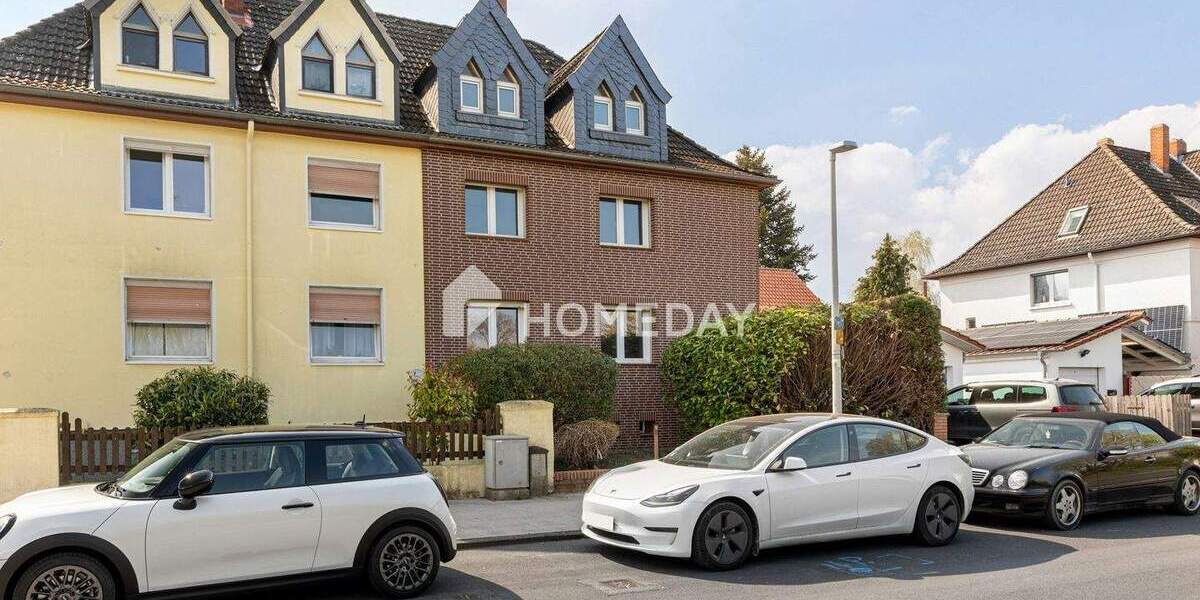 Leerstehendes Ein- bis Zweifamilienhaus mit Keller in Bothfeld 8 zimmer