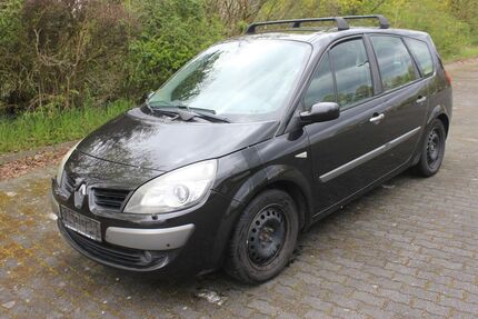 Renault Scenic 295.000 km 590 € Hanau 63452