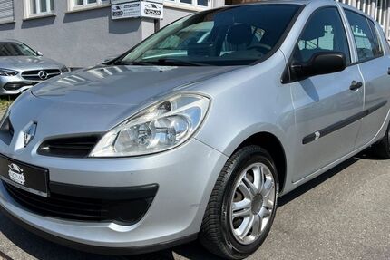 Renault Clio 260.000 km 1.490 &euro; Deizisau bei Stuttgart 73779