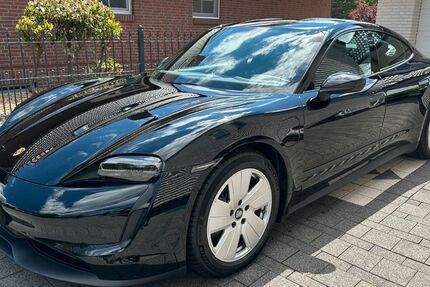 Porsche Taycan 18.500 km 68.000 &euro; Helmstedt 38350
