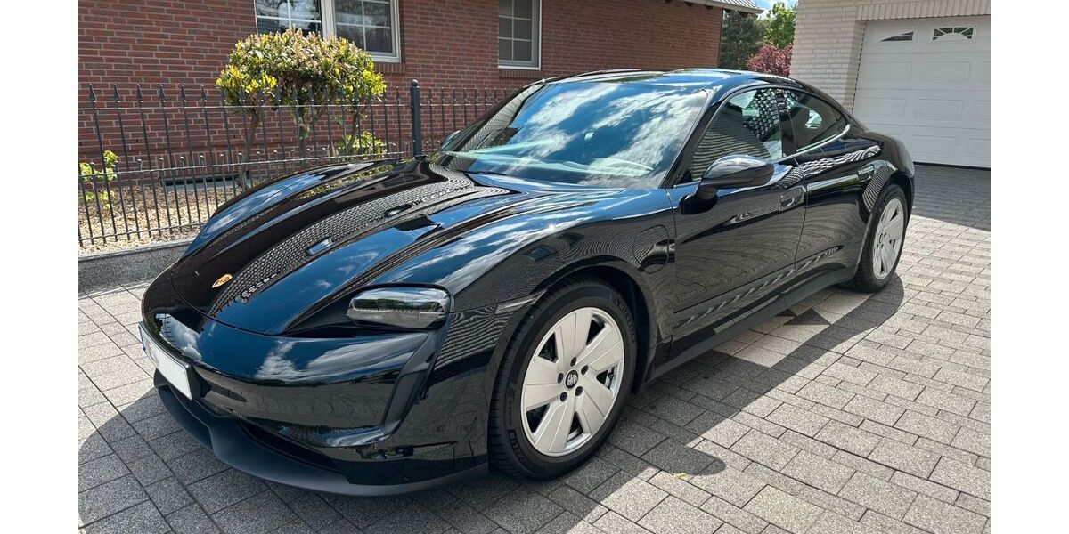 Porsche Taycan 18.500 km 69.950 &euro; Helmstedt 38350