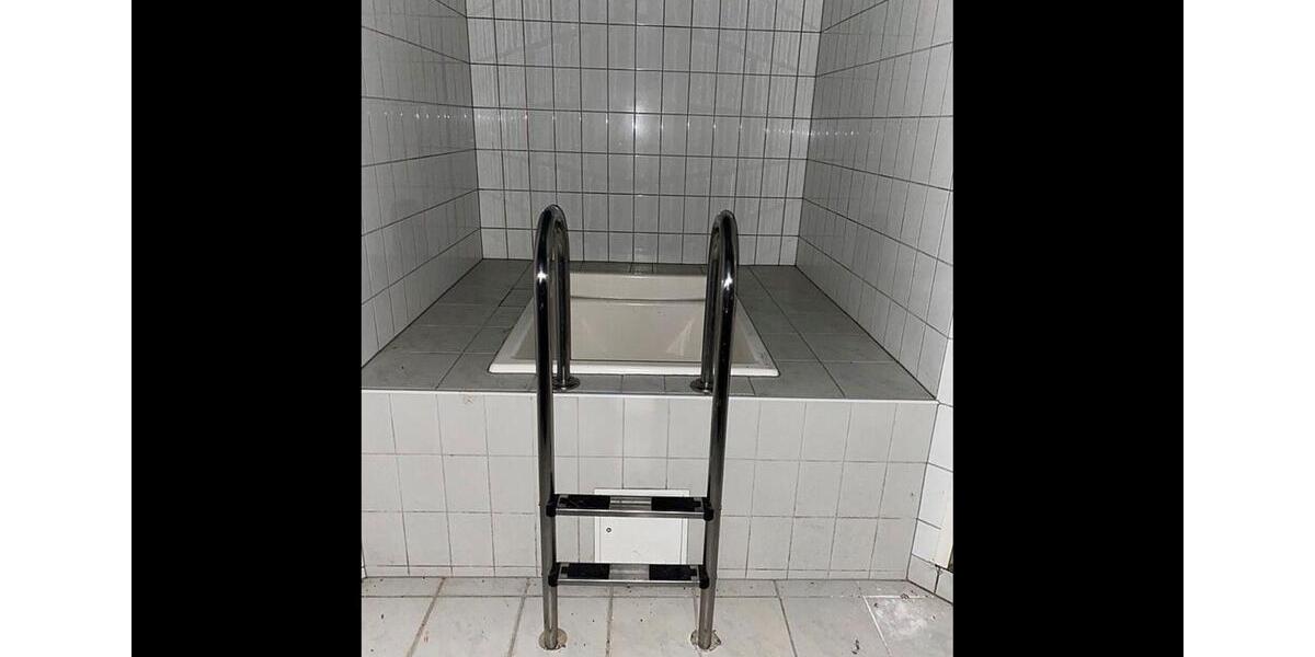 Einfamilienhaus Schleusegrund - 23 Zimmer, 1.600 m&sup2;, 280.000&euro; | Angebot:27103267