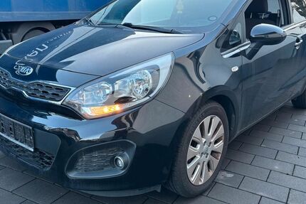 Kia Rio 115.407 km 5.699 &euro; Oer-Erkenschwick 45739