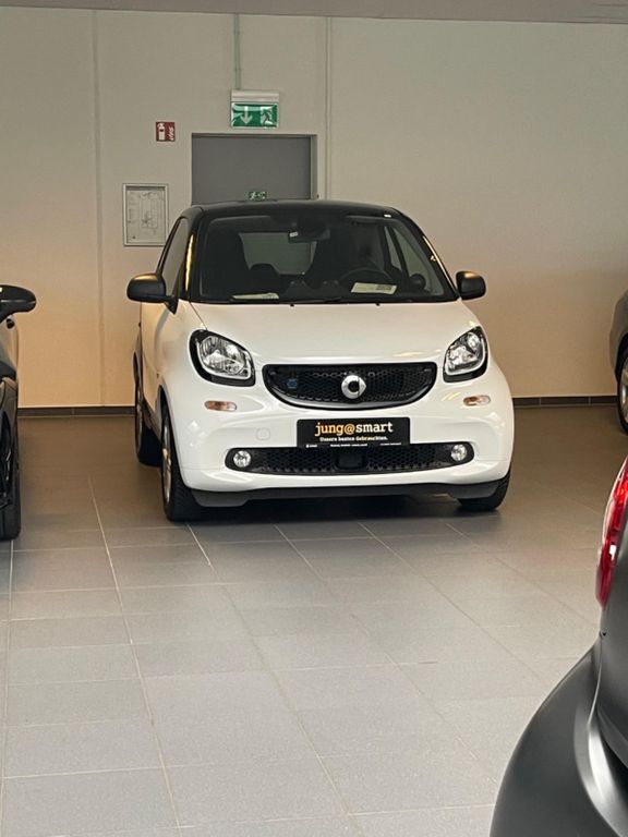 Smart ForTwo 19.000 km 9.499 € Halstenbek 25469