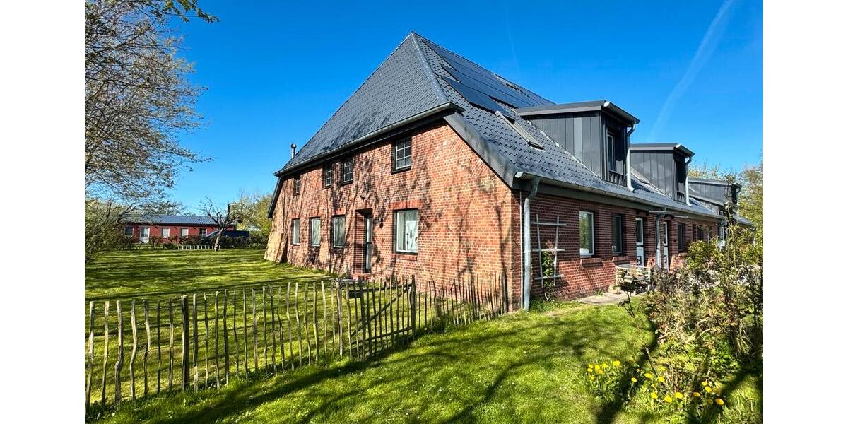 Dachgeschoßwohnung Tating - 4 Zimmer, 105 m&sup2;, 1.550&euro; | Angebot:26381911