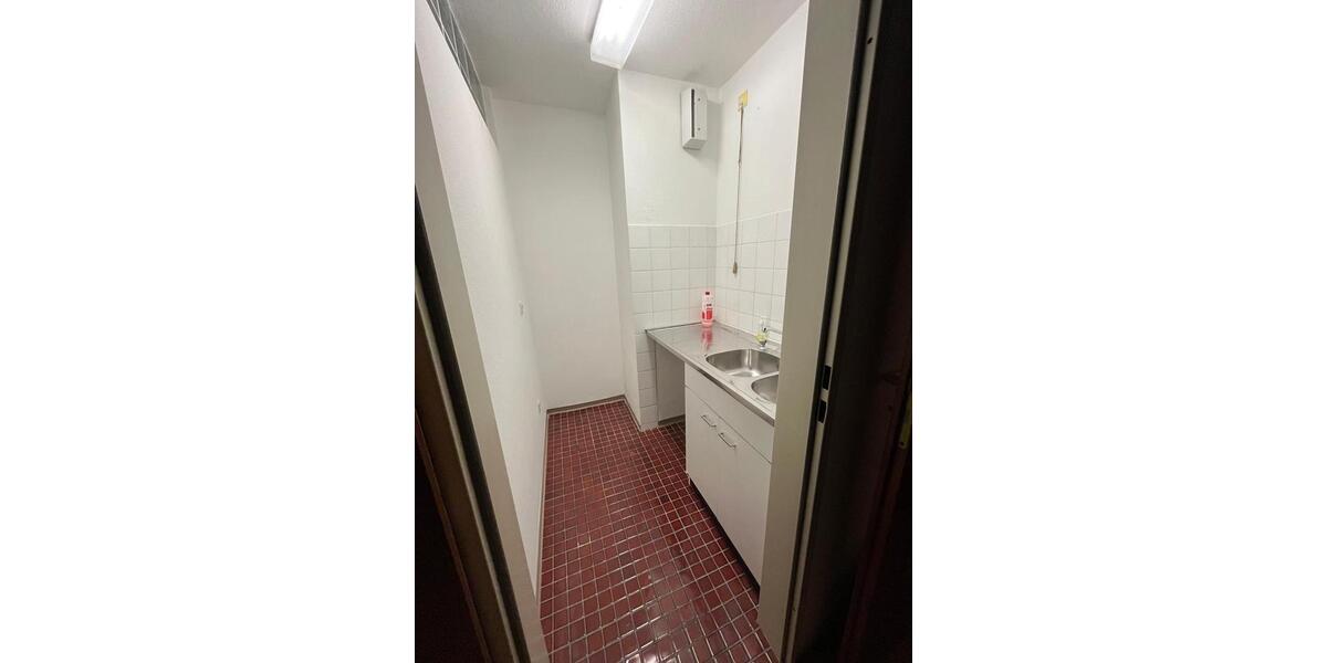 Etagenwohnung Reutlingen - 1 Zimmer, 42 m&sup2;, 895&euro; | Angebot:25048716