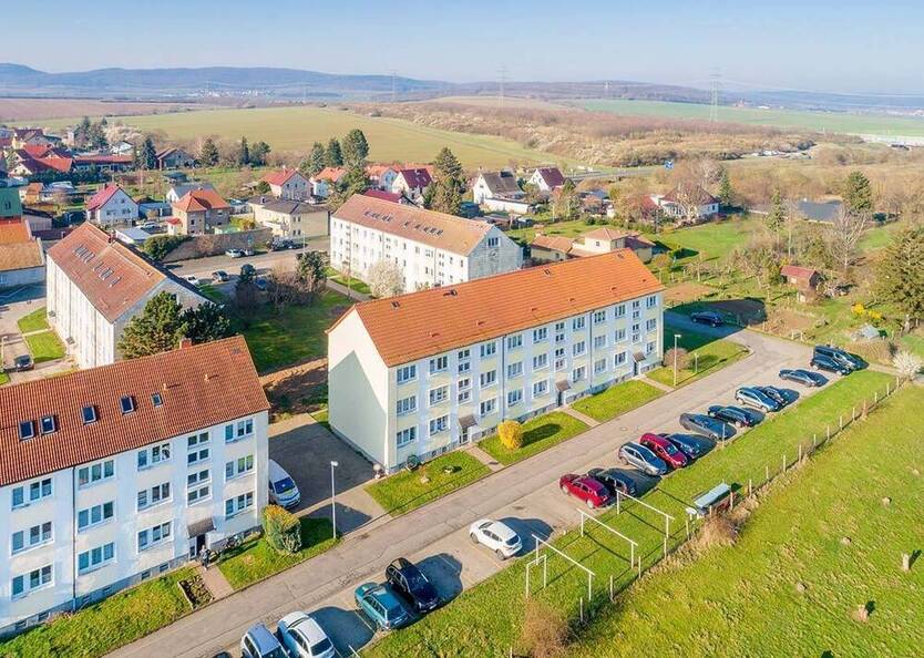 vollvermietetes Mehrfamilienhaus in Plattenbauweise