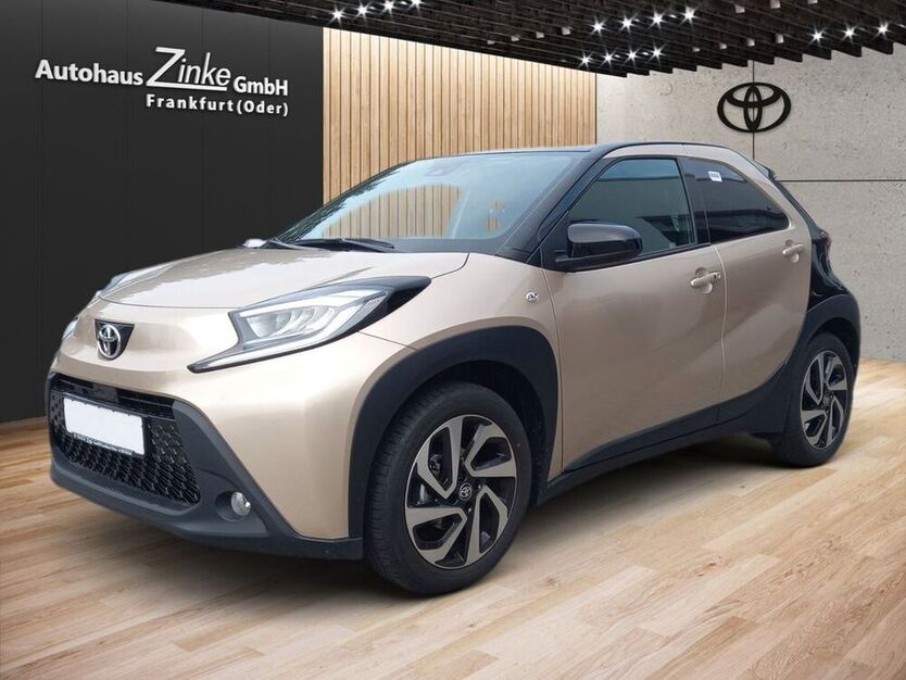 Aygo (X)