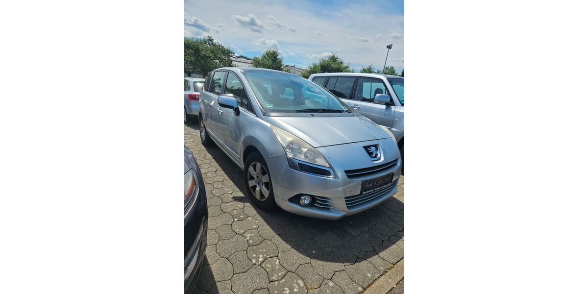 Peugeot 5008 167.000 km 2.999 &euro; Weissenhorn 89264