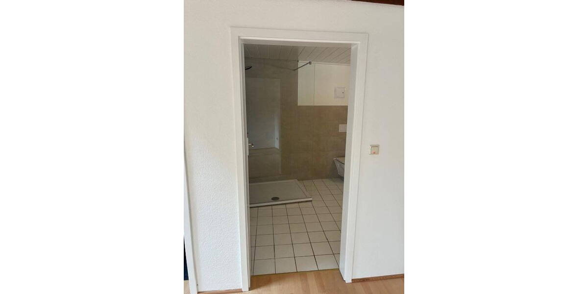 Etagenwohnung Seesen Kirchberg - 3 Zimmer, 129 m&sup2;, 895&euro; | Angebot:26344022