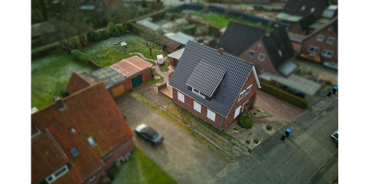 Einfamilienhaus Bockhorn - 6 Zimmer, 140 m&sup2;, 299.000&euro; | Angebot:24544544