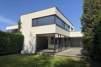Haus zum Mieten in Hamburg 2.650 € 165 m²