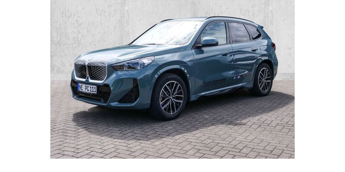 BMW iX1 1.001 km 59.990 &euro; Dormagen 41540