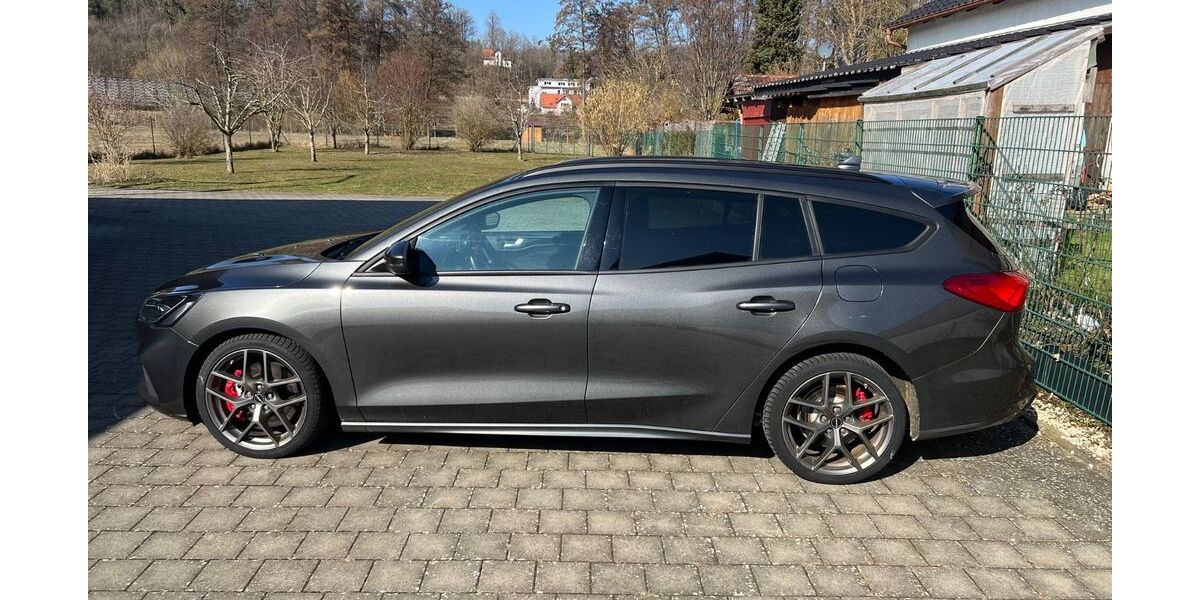 Ford Focus 84.000 km 19.900 &euro; Weismain 96260