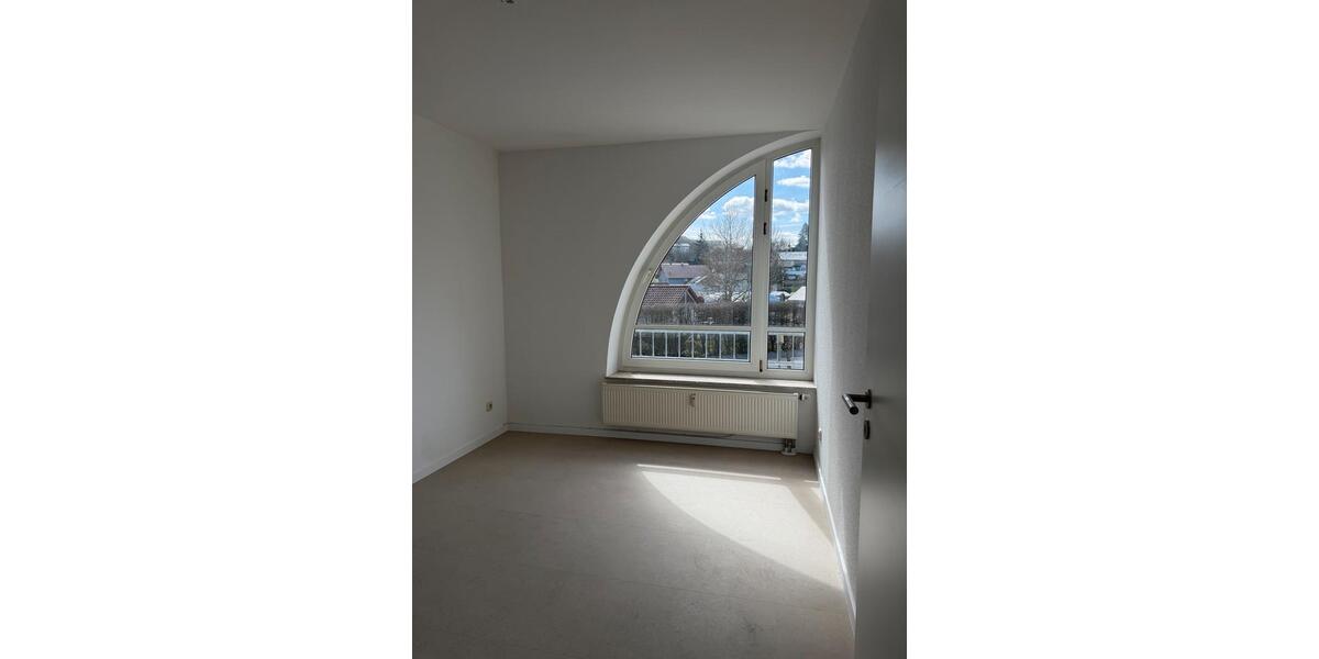 Etagenwohnung Bad Neustadt an der Saale - 3 Zimmer, 94 m&sup2;, 890&euro; | Angebot:26567483