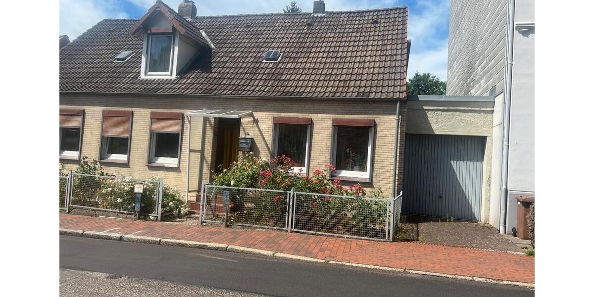 Mehrfamilienhaus, Wohnhaus Itzehoe - 6 Zimmer, 220 m&sup2;, 220.000&euro; | Angebot:26986518
