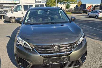 Peugeot 5008 70.000 km 18.990 € Gelsenkirchen 45884