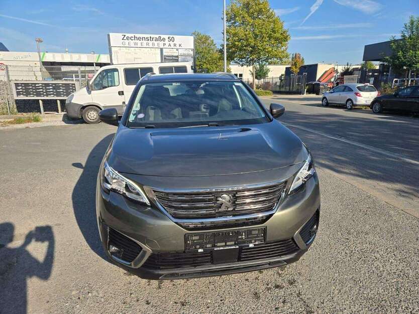 Peugeot 5008 70.000 km 18.990 € Gelsenkirchen 45884