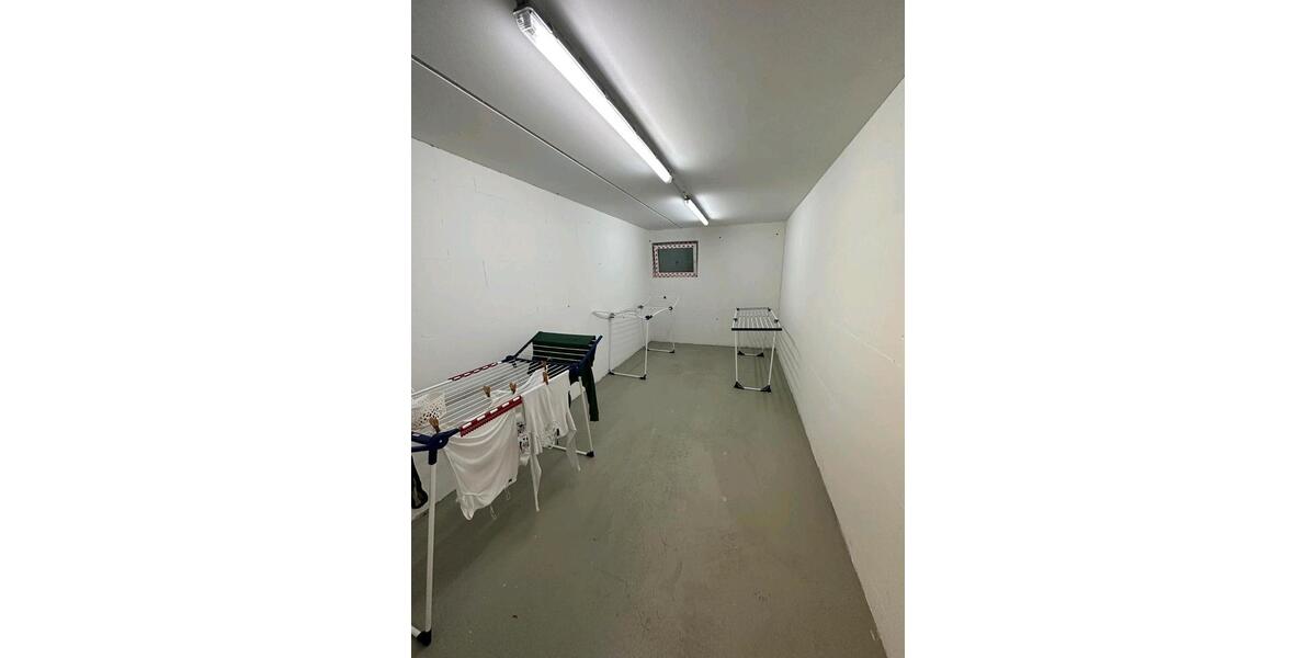 Erdgeschoßwohnung Weiden in der Oberpfalz - 2 Zimmer, 66 m&sup2;, 680&euro; | Angebot:26396914