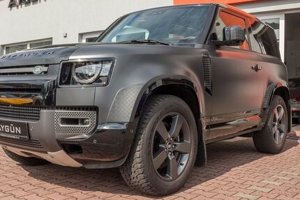 Land Rover Defender 31.600 km 87.995 &euro; Schlüchtern 36381